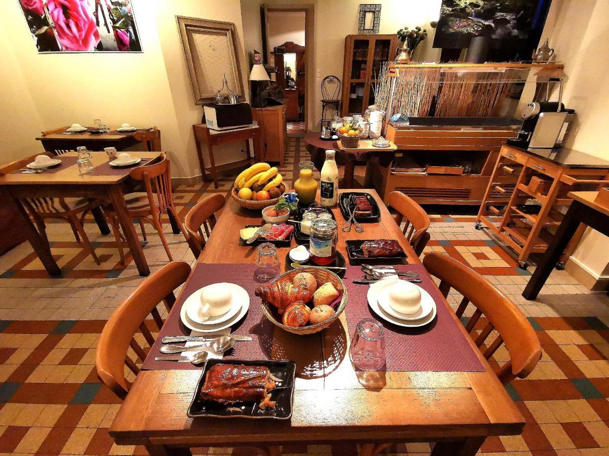 Logis Hotel Restaurant La Barguillere 圣皮埃尔德日瓦 外观 照片