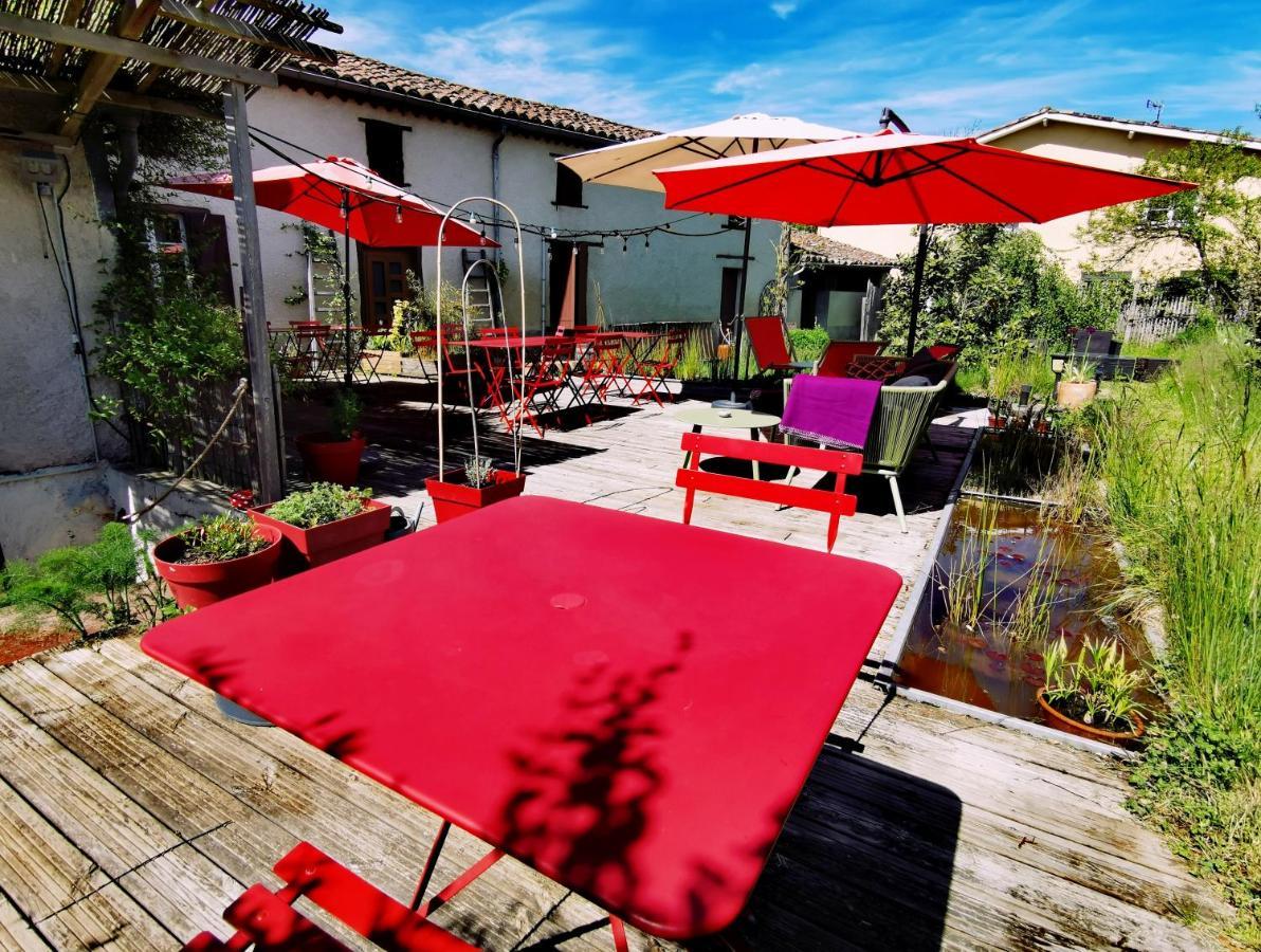 Logis Hotel Restaurant La Barguillere 圣皮埃尔德日瓦 外观 照片