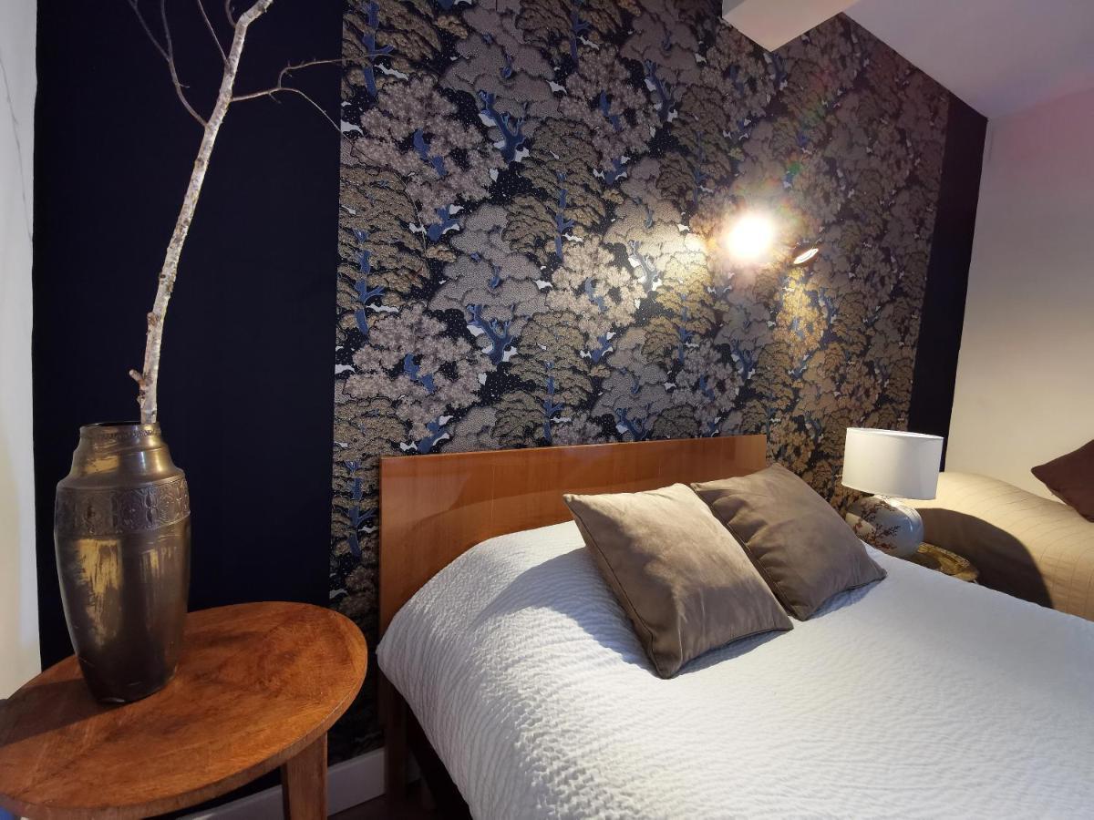Logis Hotel Restaurant La Barguillere 圣皮埃尔德日瓦 外观 照片