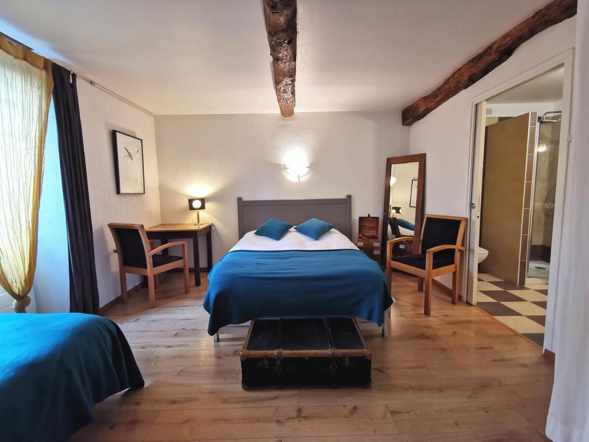 Logis Hotel Restaurant La Barguillere 圣皮埃尔德日瓦 外观 照片