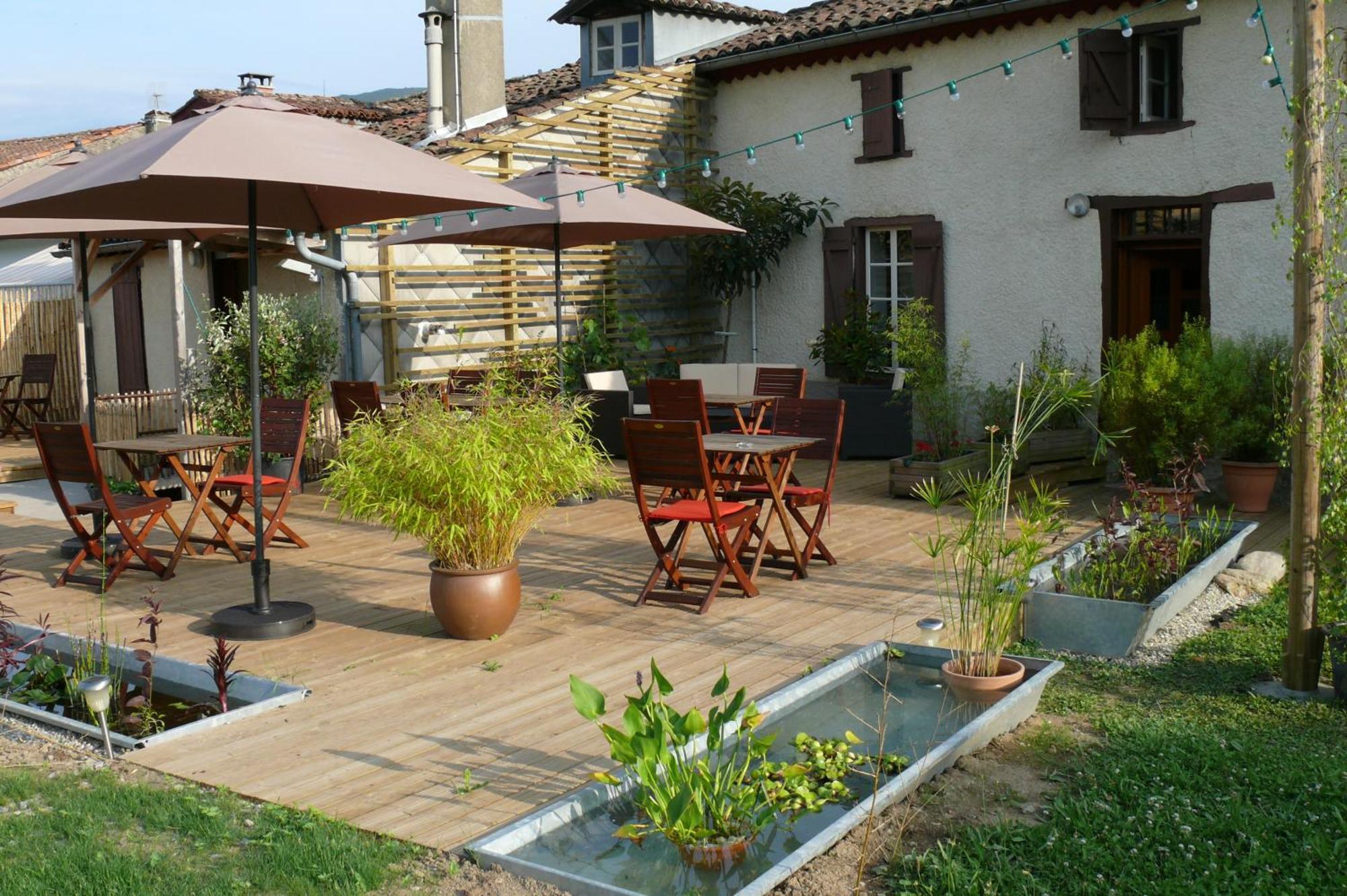 Logis Hotel Restaurant La Barguillere 圣皮埃尔德日瓦 外观 照片