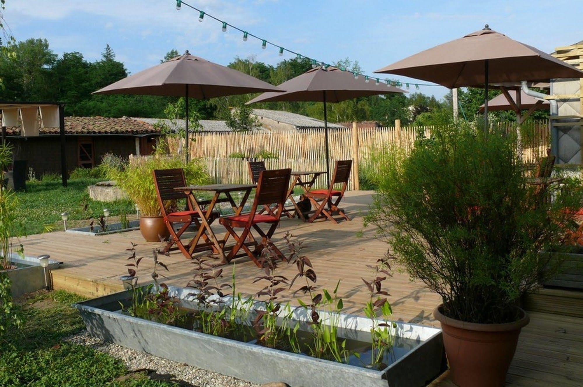Logis Hotel Restaurant La Barguillere 圣皮埃尔德日瓦 外观 照片